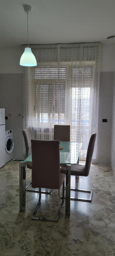 Jajo Apartament Apartman Brindisi Kültér fotó
